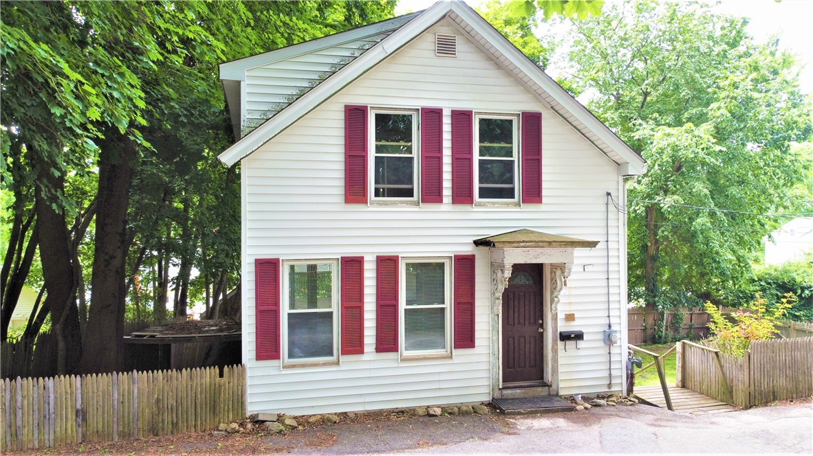 12 Pierce Street Coventry, RI 02816 - Photo 2 of 28 Gallery Image 2