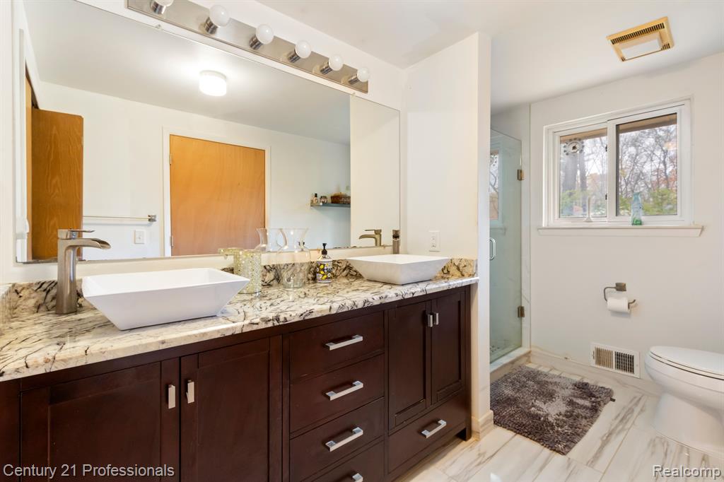 28664 West 12 Mile Road Farmington Hills, MI 48334 - Photo 27 of 49
