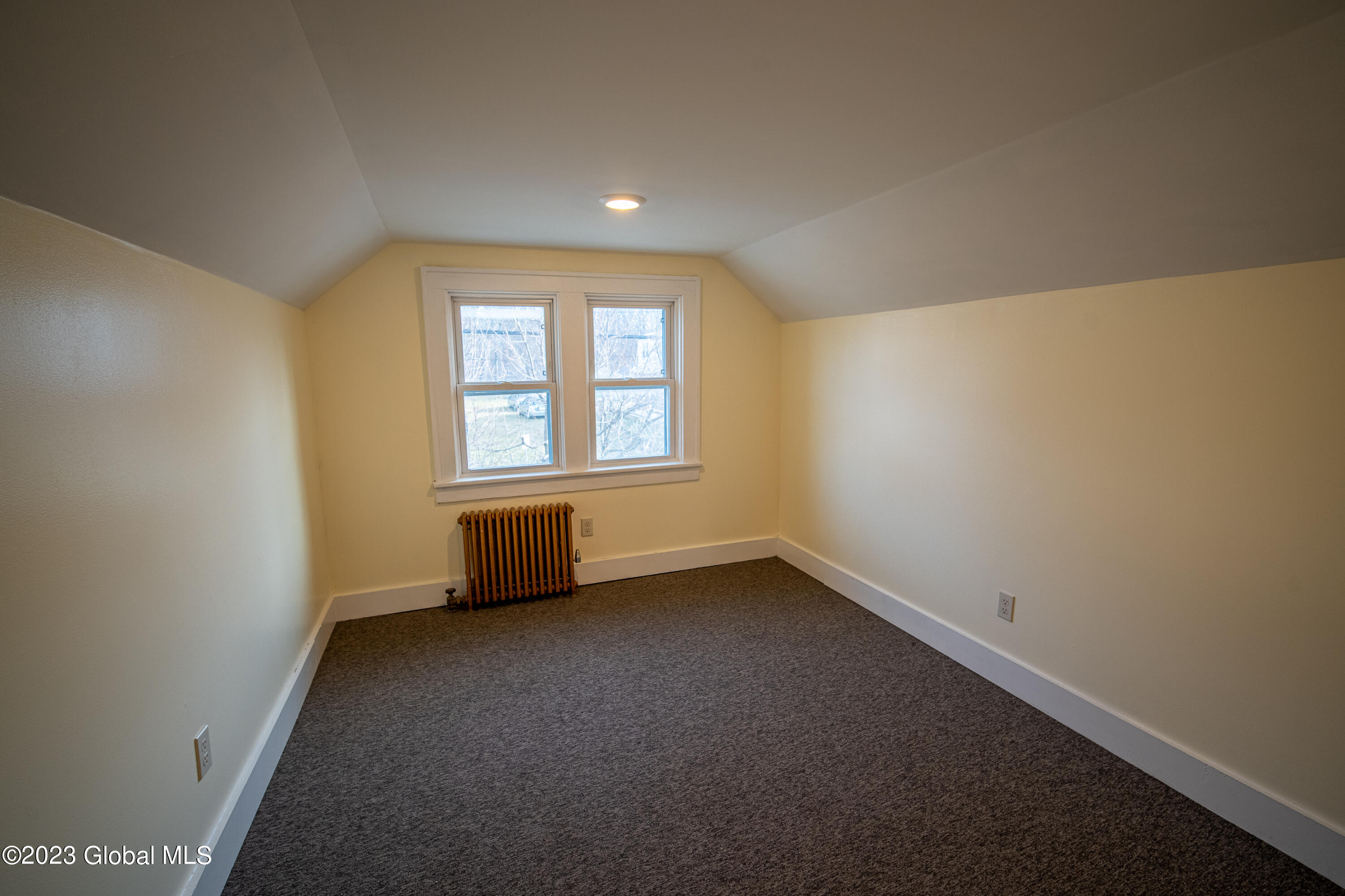 2025 Lenox Road Schenectady, NY 12308 - Photo 15 of 22 2025_Lenox-07