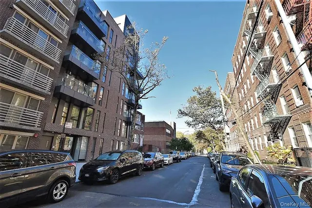 $3,154 | 41-26 44th Street, Unit 3C | Sunnyside