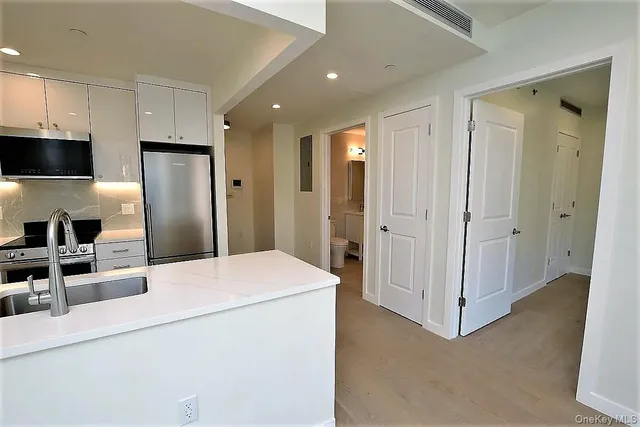 $3,154 | 41-26 44th Street, Unit 3C | Sunnyside