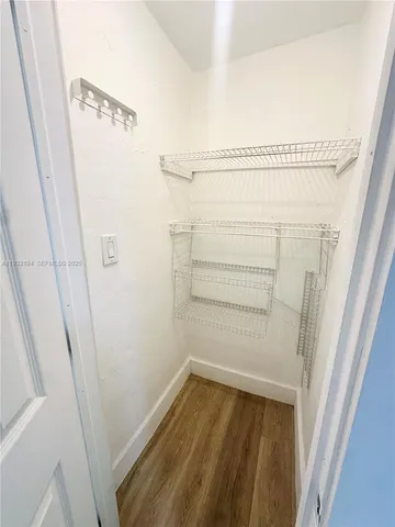 $1,700 | 553 Northeast 65th Street, Unit 3, Miami, FL 33138