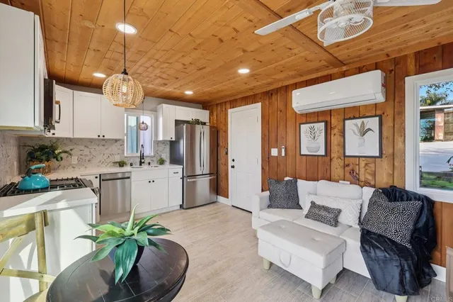 $1,275,000 | 2235 Gum Tree Lane, Fallbrook, CA 92028