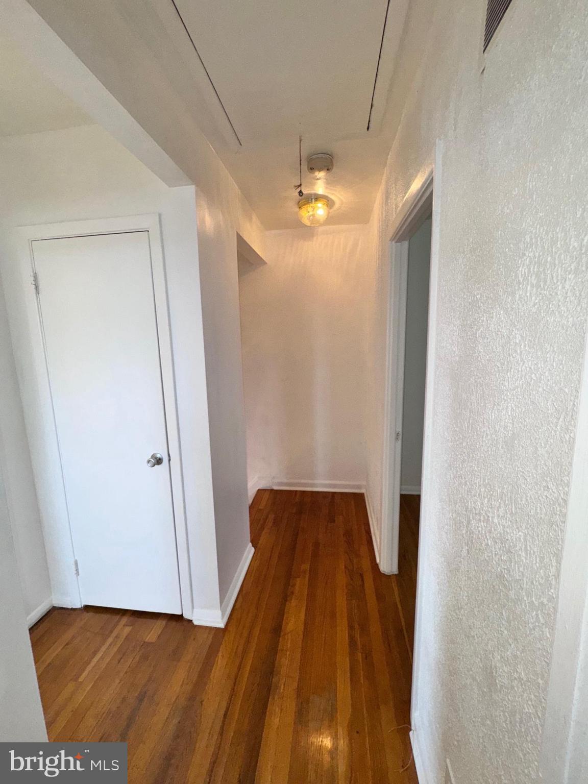 1229 Berkwood Road Baltimore, MD 21237 - Photo 8 of 10 Hallway