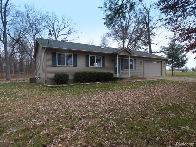 2220 Layton Road Fowlerville, MI 48836 - Photo 1 of 32 1 - 264-023171 FRONT LEFT.jpg