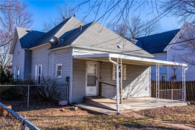 $115,000 | 119 North Garfield Avenue, Chanute, KS 66720