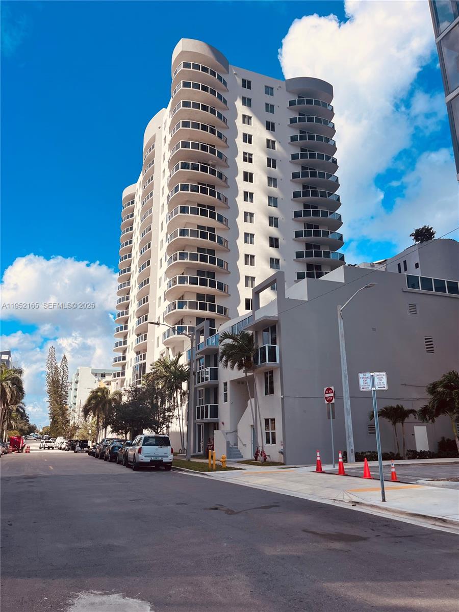 601 Northeast 23rd Street, Unit TH4 Miami, FL 33137 - Photo 2 of 6 BUILDING