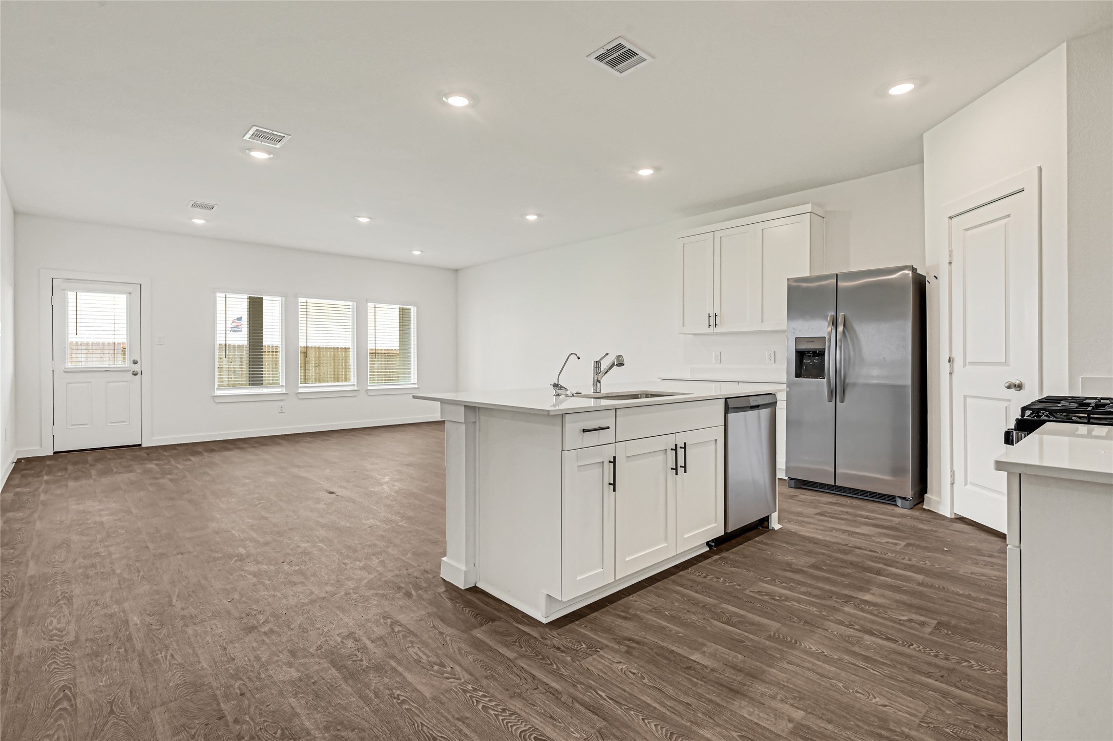 2631 Sunset Blf Lane Rosenberg, TX 77471 - Photo 11 of 44 Gallery Image 11