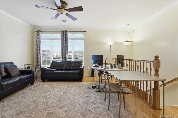 $525,000 | 163 Surf Drive | Harding Park