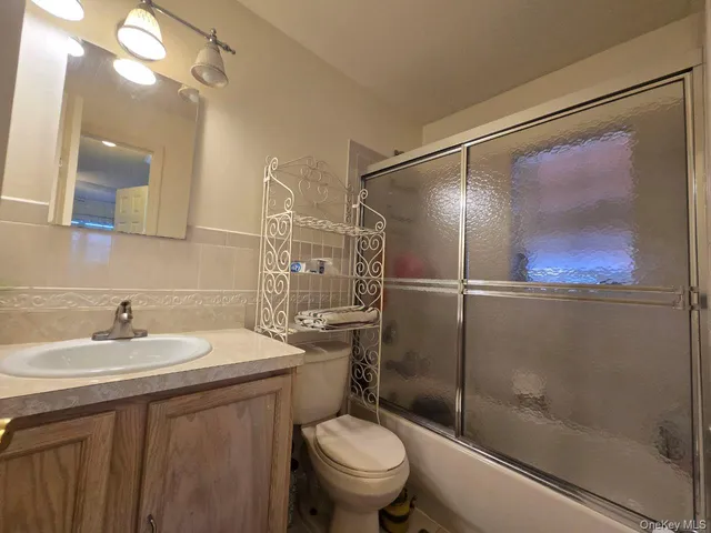 $560,000 | 163 Surf Drive | Harding Park