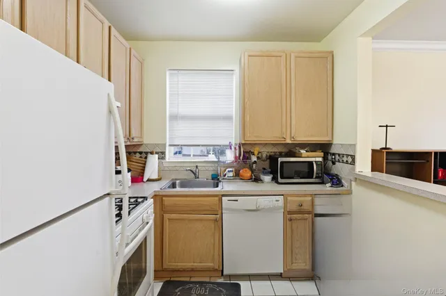 $560,000 | 163 Surf Drive | Harding Park