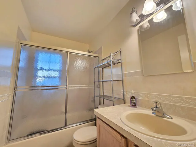 $560,000 | 163 Surf Drive | Harding Park