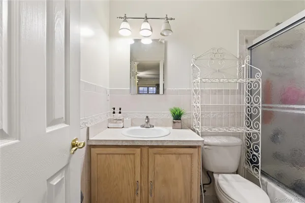 $525,000 | 163 Surf Drive | Harding Park