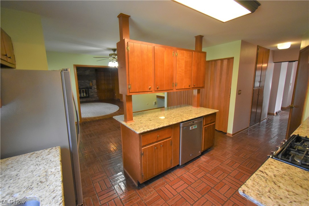 5741 Caranor Road Kent, OH 44240 - Photo 8 of 35 Gallery Image 8