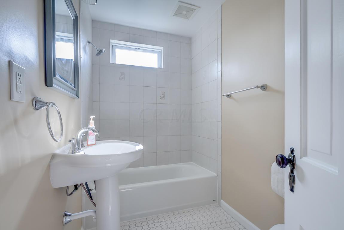 1832 Kenny Road Columbus, OH 43212 - Photo 14 of 25