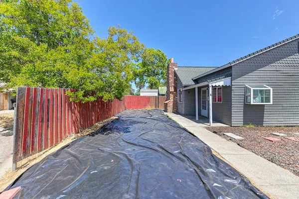a backyard of a house