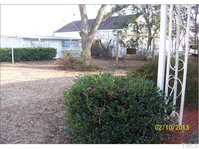 704 Fairground Road Dunn, NC 28334 - Photo 4 of 12 Gallery Image 4