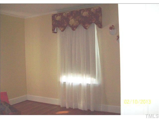 704 Fairground Road Dunn, NC 28334 - Photo 7 of 12 Gallery Image 7