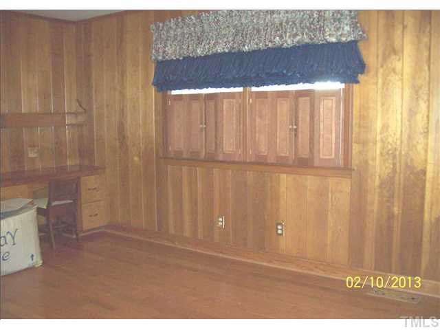 704 Fairground Road Dunn, NC 28334 - Photo 8 of 12 Gallery Image 8