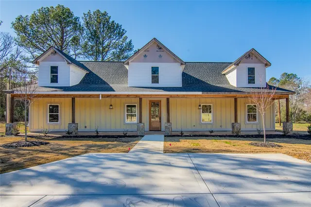 $325,000 | 68 Smith Drive, Bradley, SC 29819
