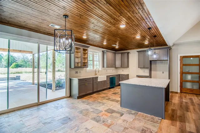 $325,000 | 68 Smith Drive, Bradley, SC 29819