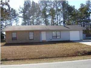 117 Mountain Pine Road Moncks Corner, SC 29461 - Photo 1 of 35 117 Mountain Pine