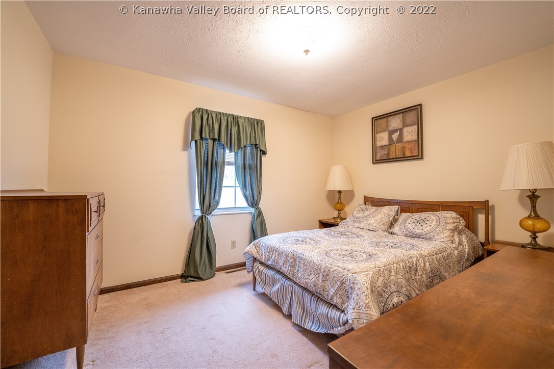 232 Eureka Road Charleston, WV 25314 - Photo 14 of 25 Gallery Image 14