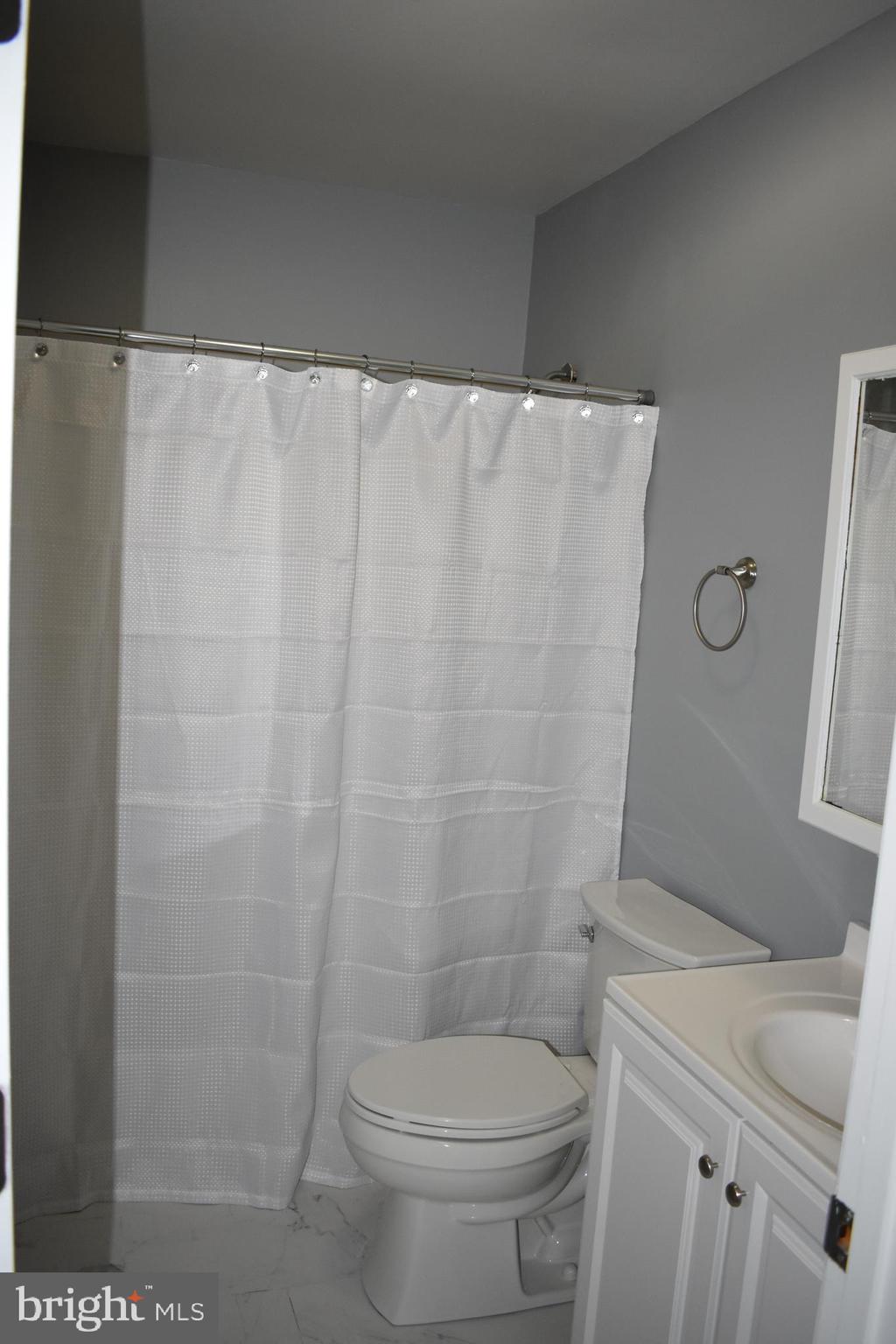 571 West Denneys Road Dover, DE 19904 - Photo 13 of 24 Master Bathroom