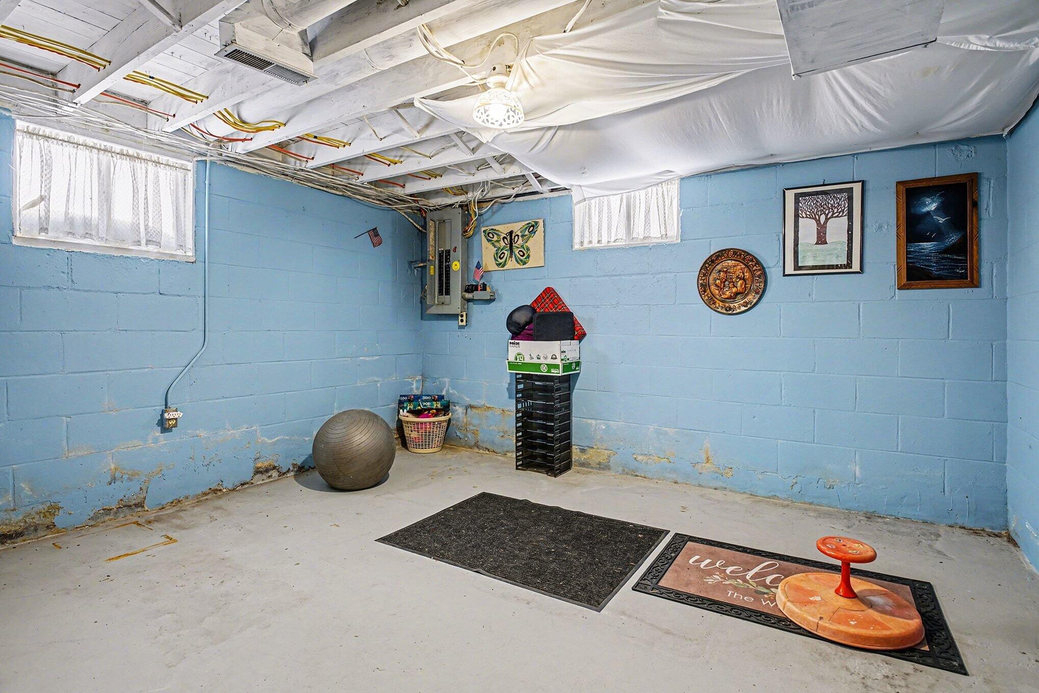 5494 Old Pipestone Road Eau Claire, MI 49111 - Photo 17 of 35 017_file_7244