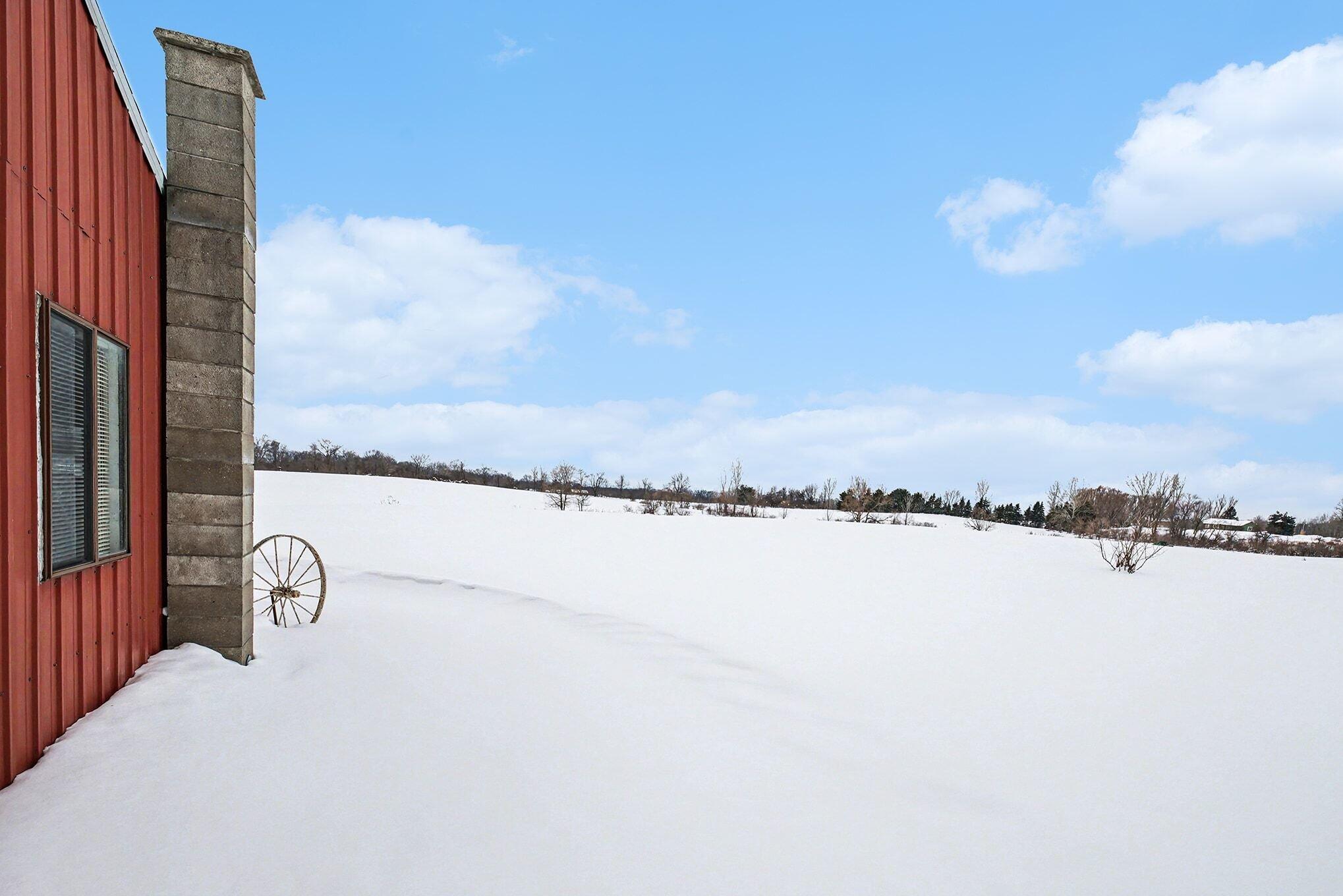 5494 Old Pipestone Road Eau Claire, MI 49111 - Photo 24 of 35 025_file_7150