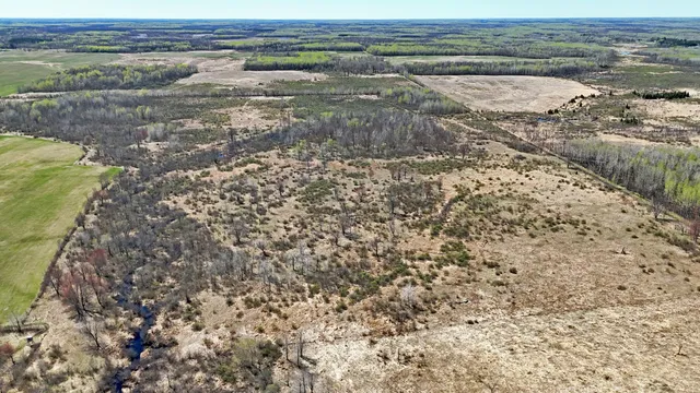 $60,000 | 19 County Road 19, Kettle River, MN 55757