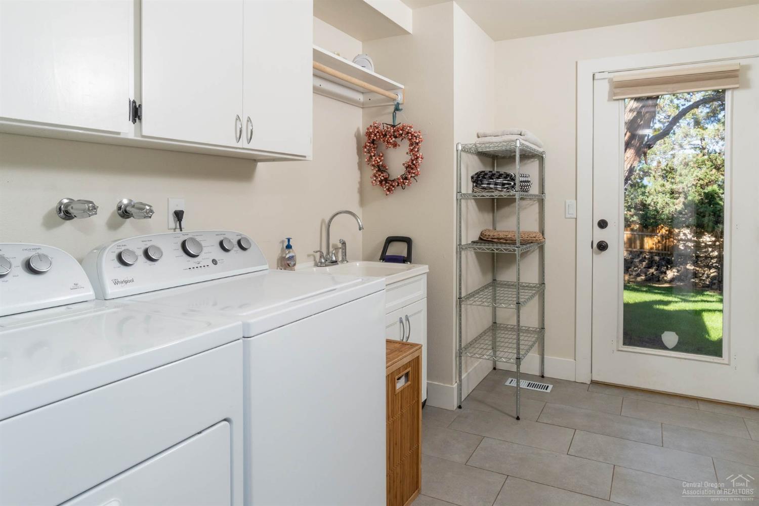 63490 Hamehook Road Bend, OR 97701 - Photo 9 of 25 Additional Photo