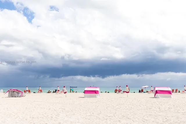 $3,600 | 100 Lincoln Road, Unit 431, Miami Beach, FL 33139