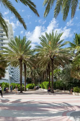 $3,600 | 100 Lincoln Road, Unit 431, Miami Beach, FL 33139