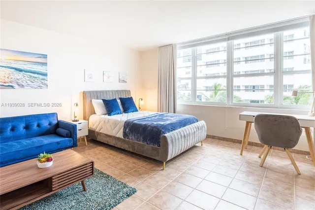 $3,600 | 100 Lincoln Road, Unit 431, Miami Beach, FL 33139