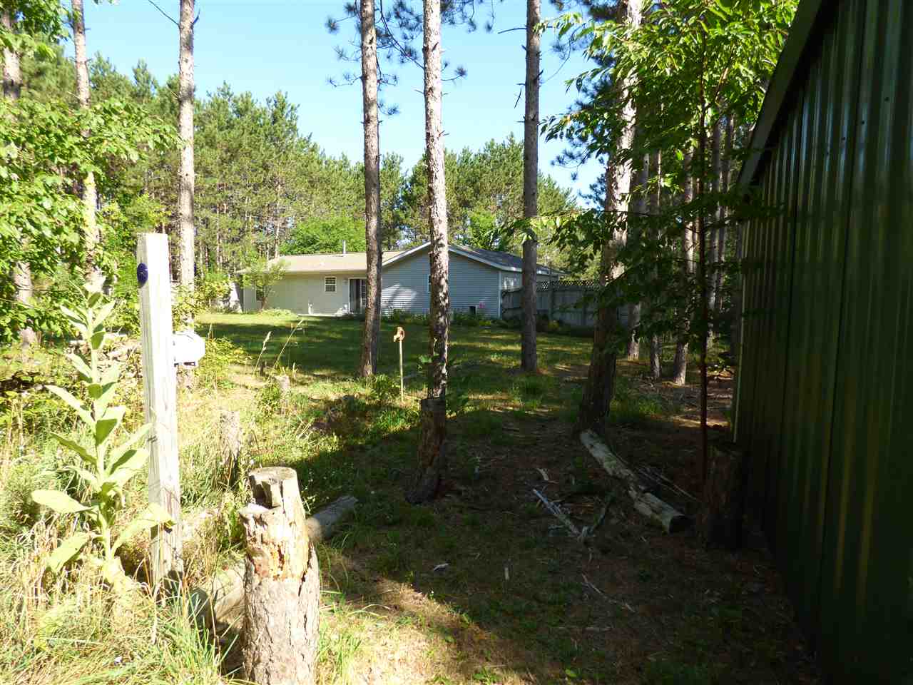 20659 Cinder Road Interlochen, MI 49643 - Photo 7 of 36 1865832-6.JPG