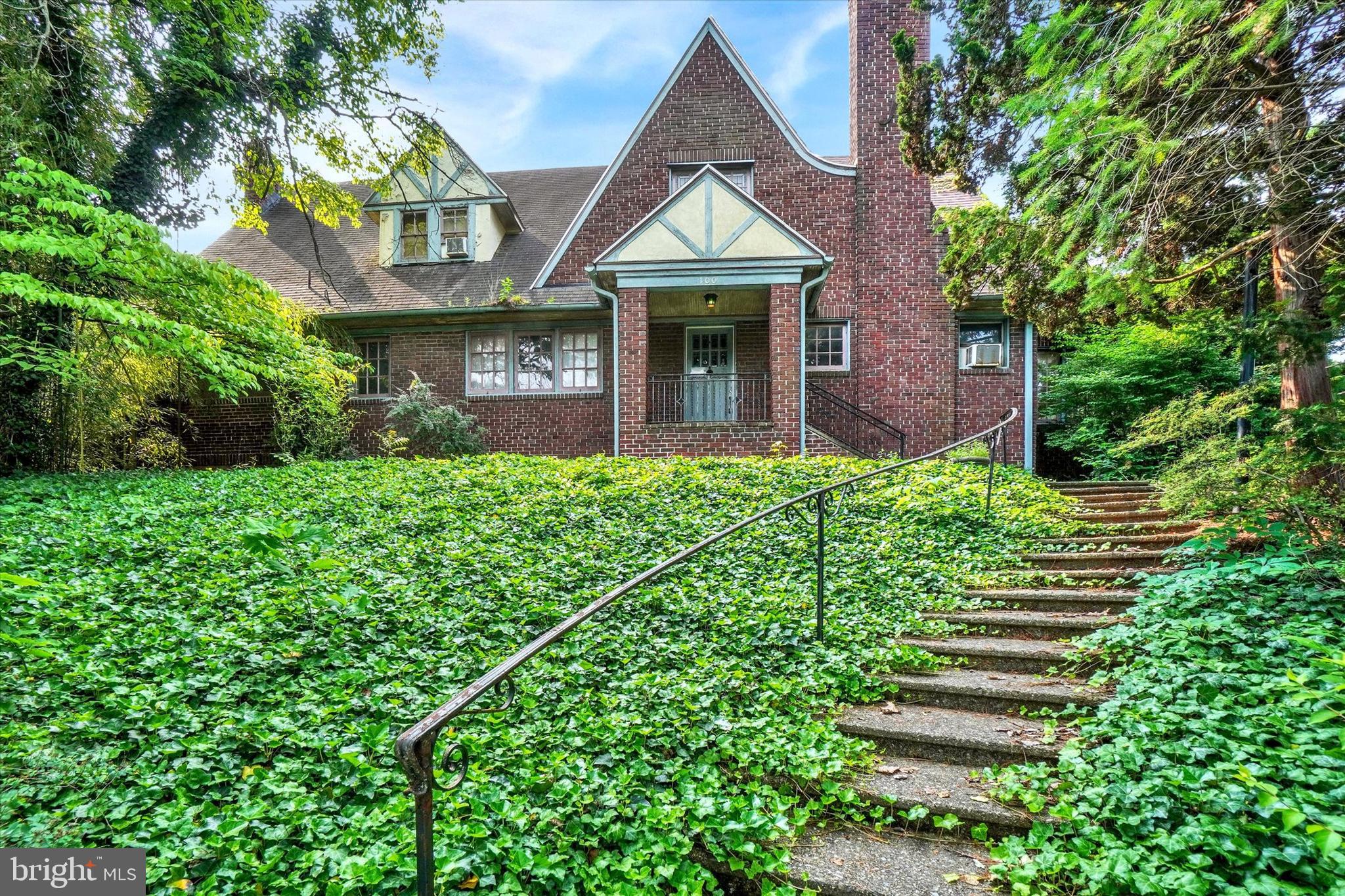 100 Springdale Road York, PA 17403 - Photo 1 of 26 Gallery Image 1