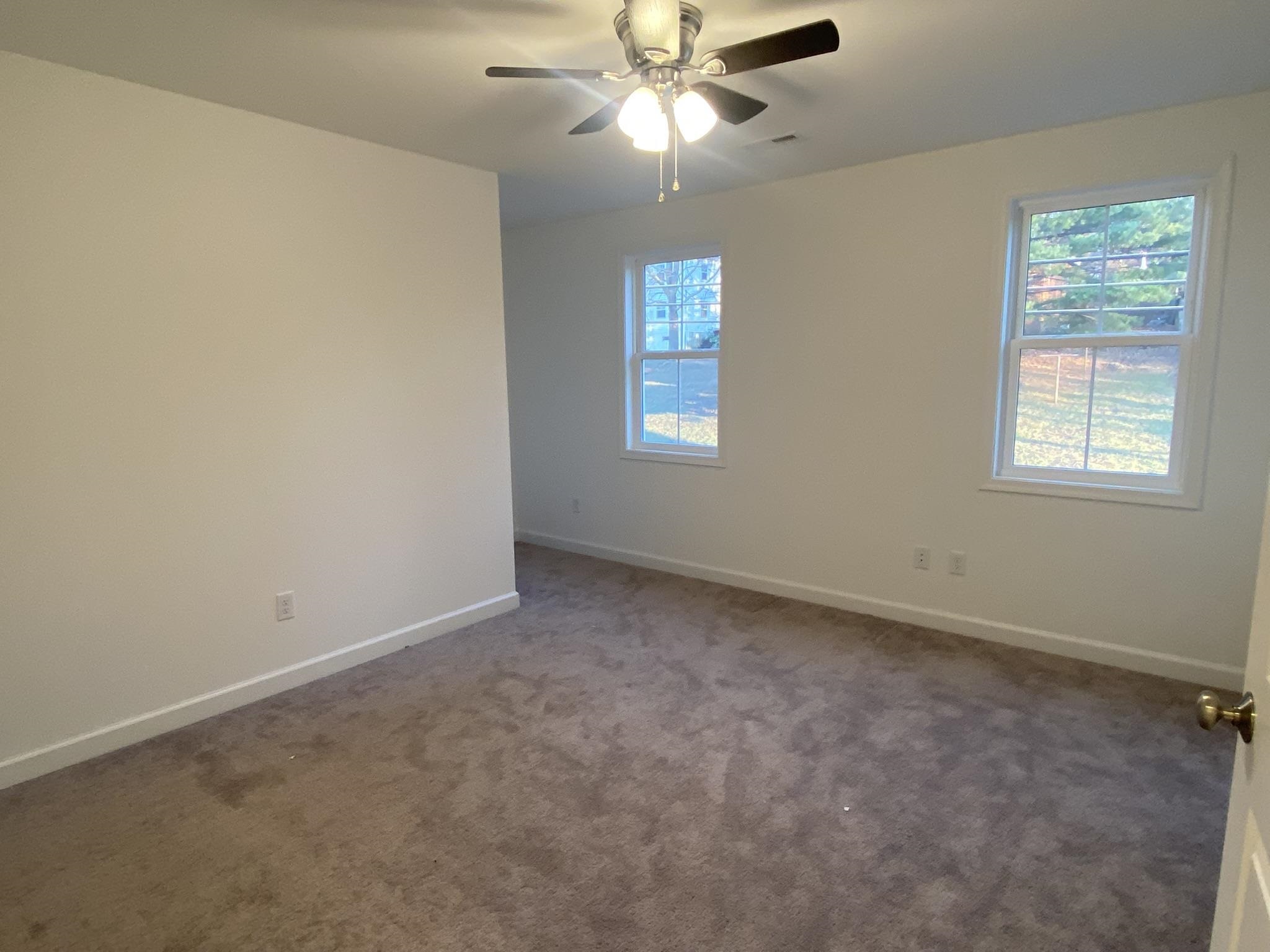 1014 Middlebrook Avenue Staunton, VA 24401 - Photo 4 of 15