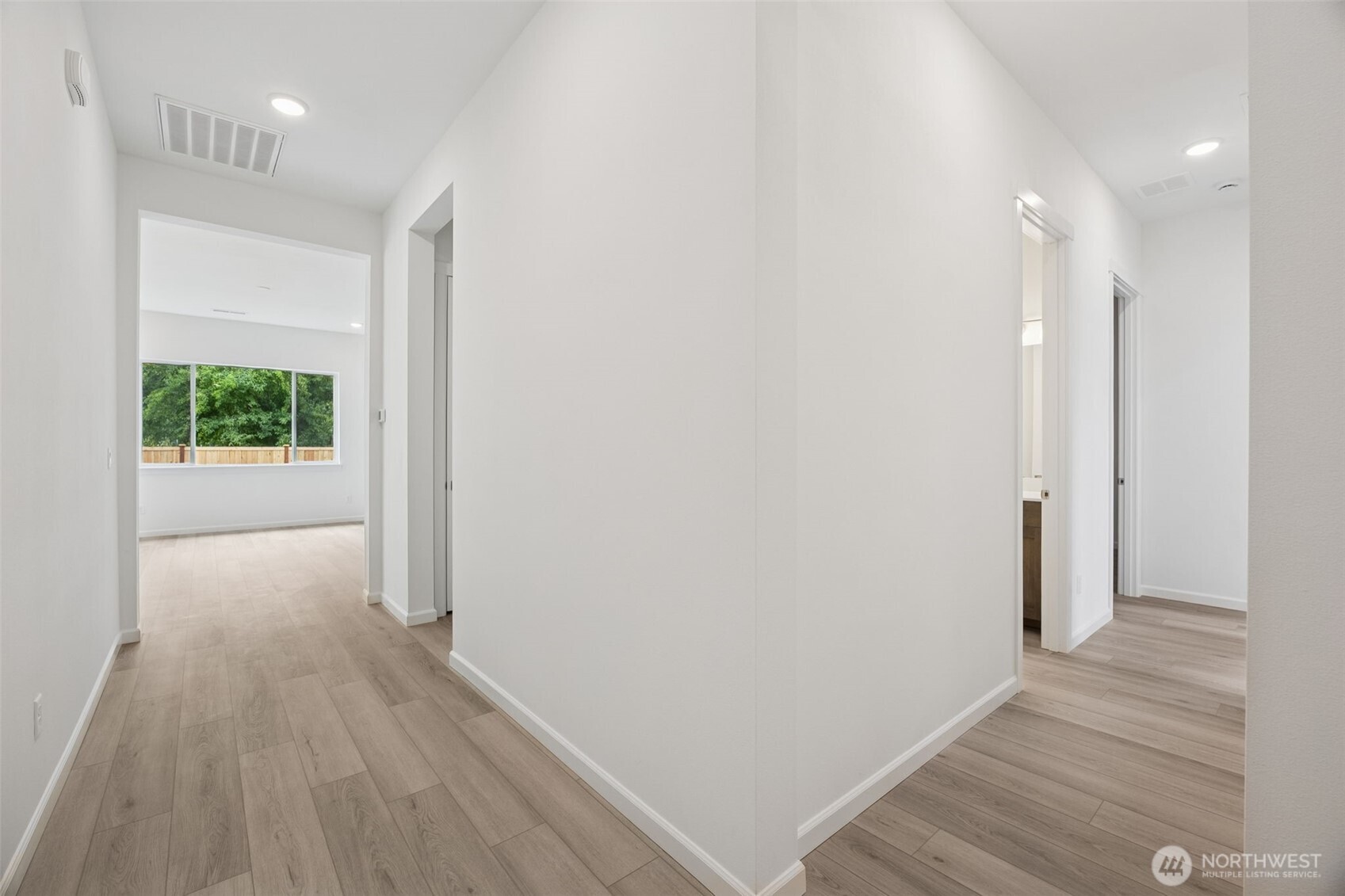 959 Lucas Avenue, Unit 15 Buckley, WA 98321 - Photo 3 of 37