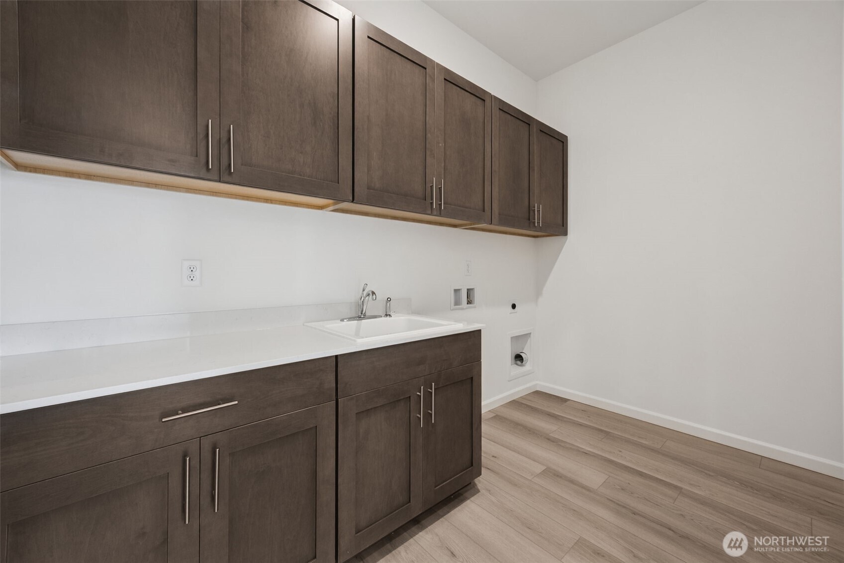 959 Lucas Avenue, Unit 15 Buckley, WA 98321 - Photo 6 of 37