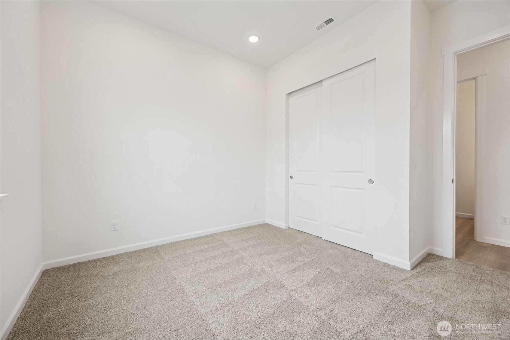 959 Lucas Avenue, Unit 15 Buckley, WA 98321 - Photo 8 of 37