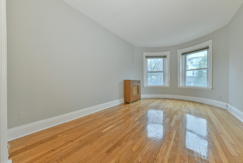 145 Winthrop Road, Unit 7 Brookline, MA 02445 - Photo 3 of 11 Gallery Image 3