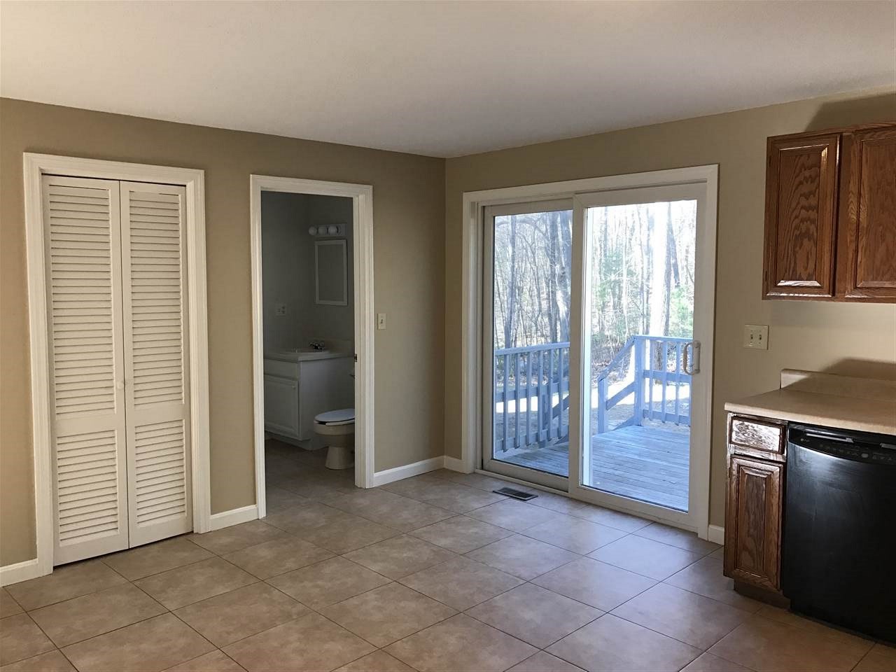6 B Musquash Road Hudson, NH 03051 - Photo 12 of 26