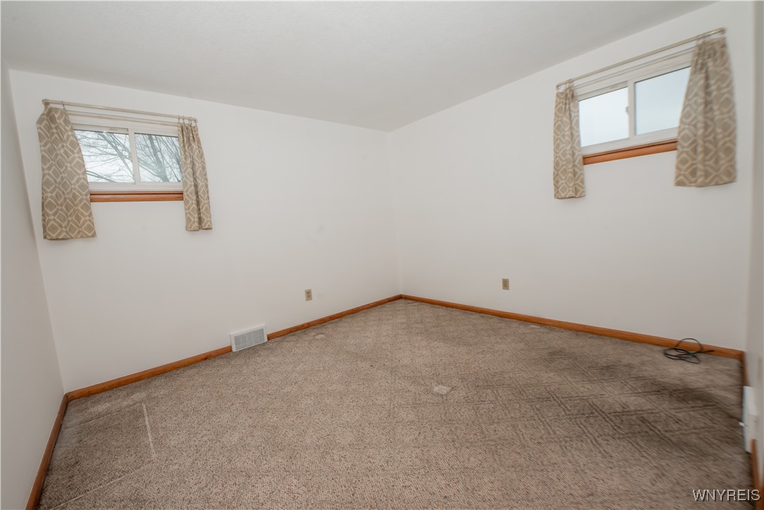 680 Dick Road Cheektowaga, NY 14225 - Photo 14 of 31