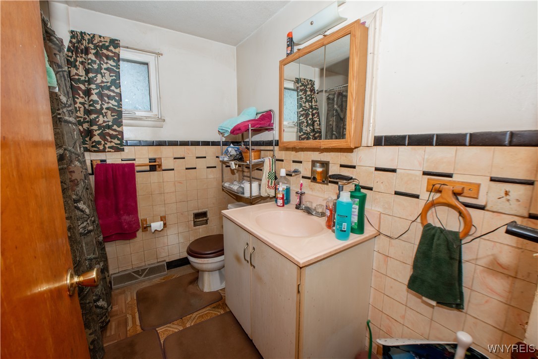 680 Dick Road Cheektowaga, NY 14225 - Photo 20 of 31