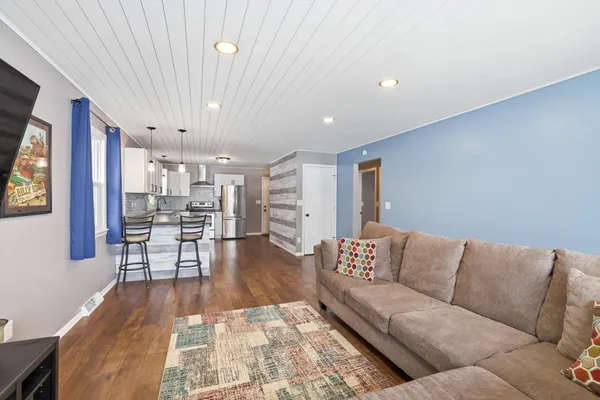 $364,900 | 1121 Pearl Street, Prescott, WI 54021