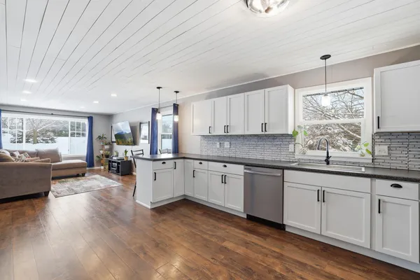 $364,900 | 1121 Pearl Street, Prescott, WI 54021