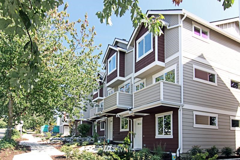 10126 B Holman Road Northwest Seattle, WA 98133 - Photo 1 of 1 Gallery Image 1