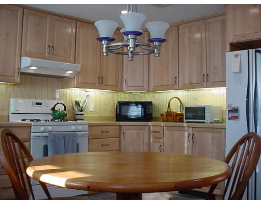 7 Jodie Road Framingham, MA 01702 - Photo 6 of 10 Gallery Image 6