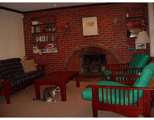 7 Jodie Road Framingham, MA 01702 - Photo 9 of 10 Gallery Image 9
